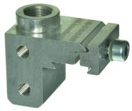 Pneumatic connectors for extrusions